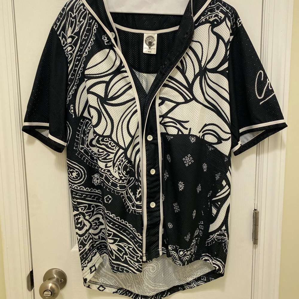 Men’s shirt with cool design